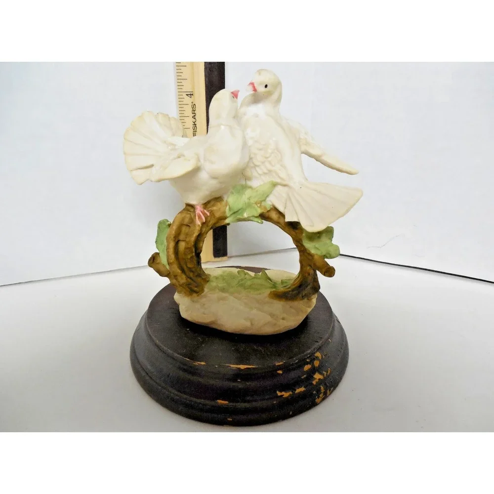 Vintage White Courtship Doves Figurine Statue Signed PUCCI 4.75 in tall